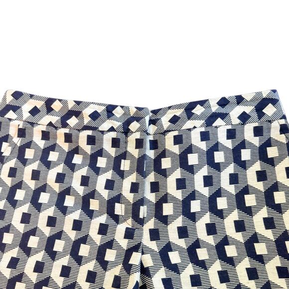 TRINA TURK Retro High Waist Navy Gray Geometric Print 3" Shorts Women's Sz 10 - Picture 7 of 10